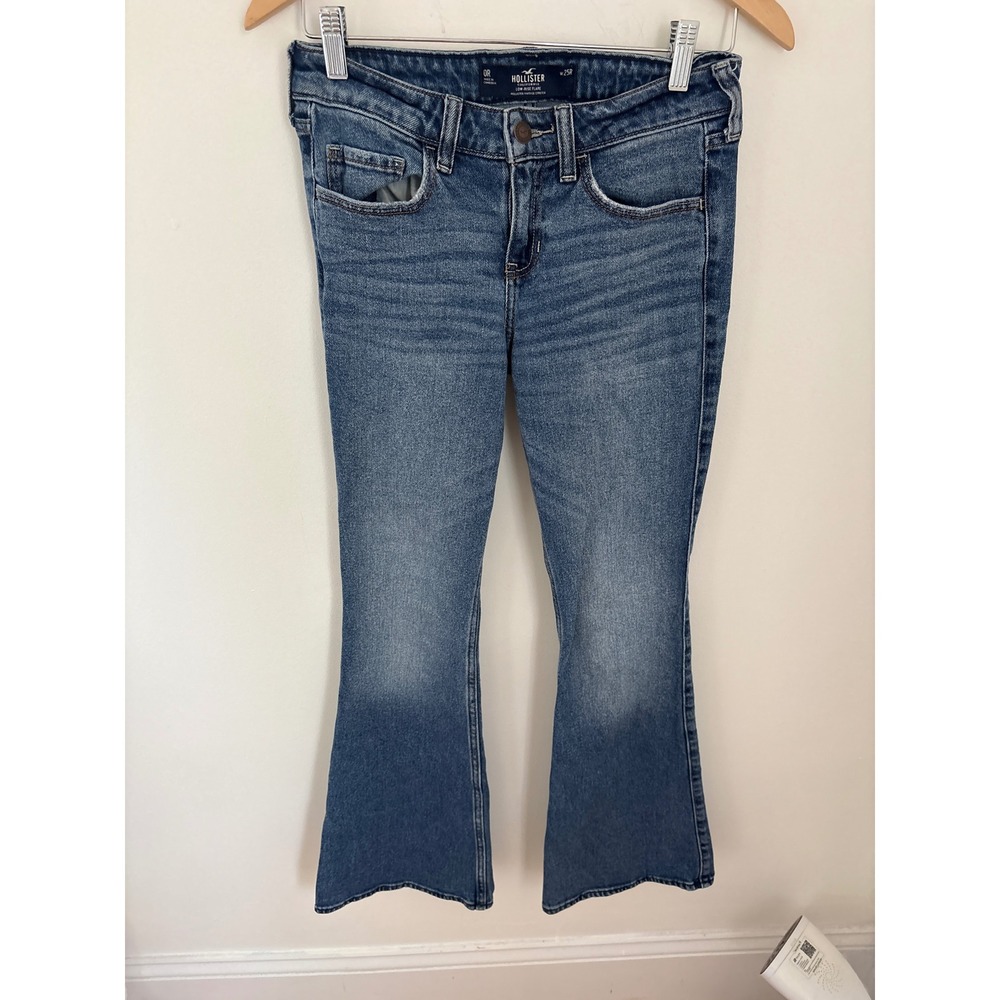 Hollister Low-Rise Flare Jeans Medium Wash Vintage Stretch Size 0R W25R Blue